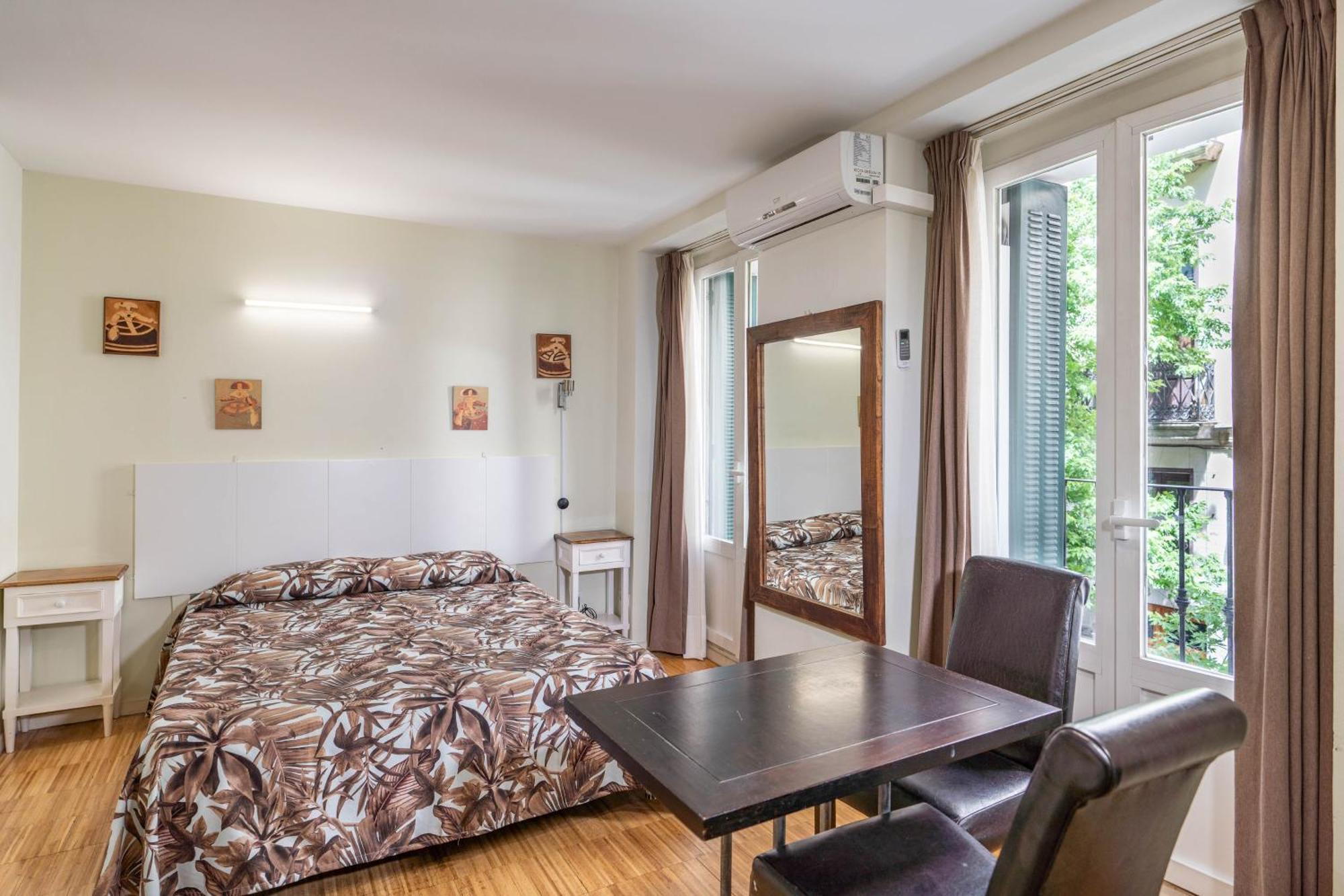 מדריד Apartamentos Mayor Centro מראה חיצוני תמונה