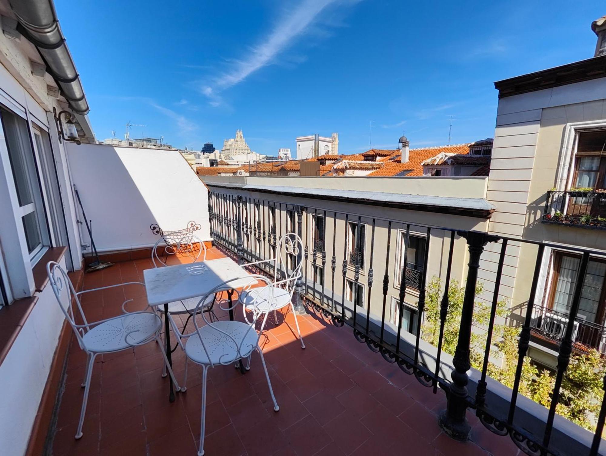 מדריד Apartamentos Mayor Centro מראה חיצוני תמונה