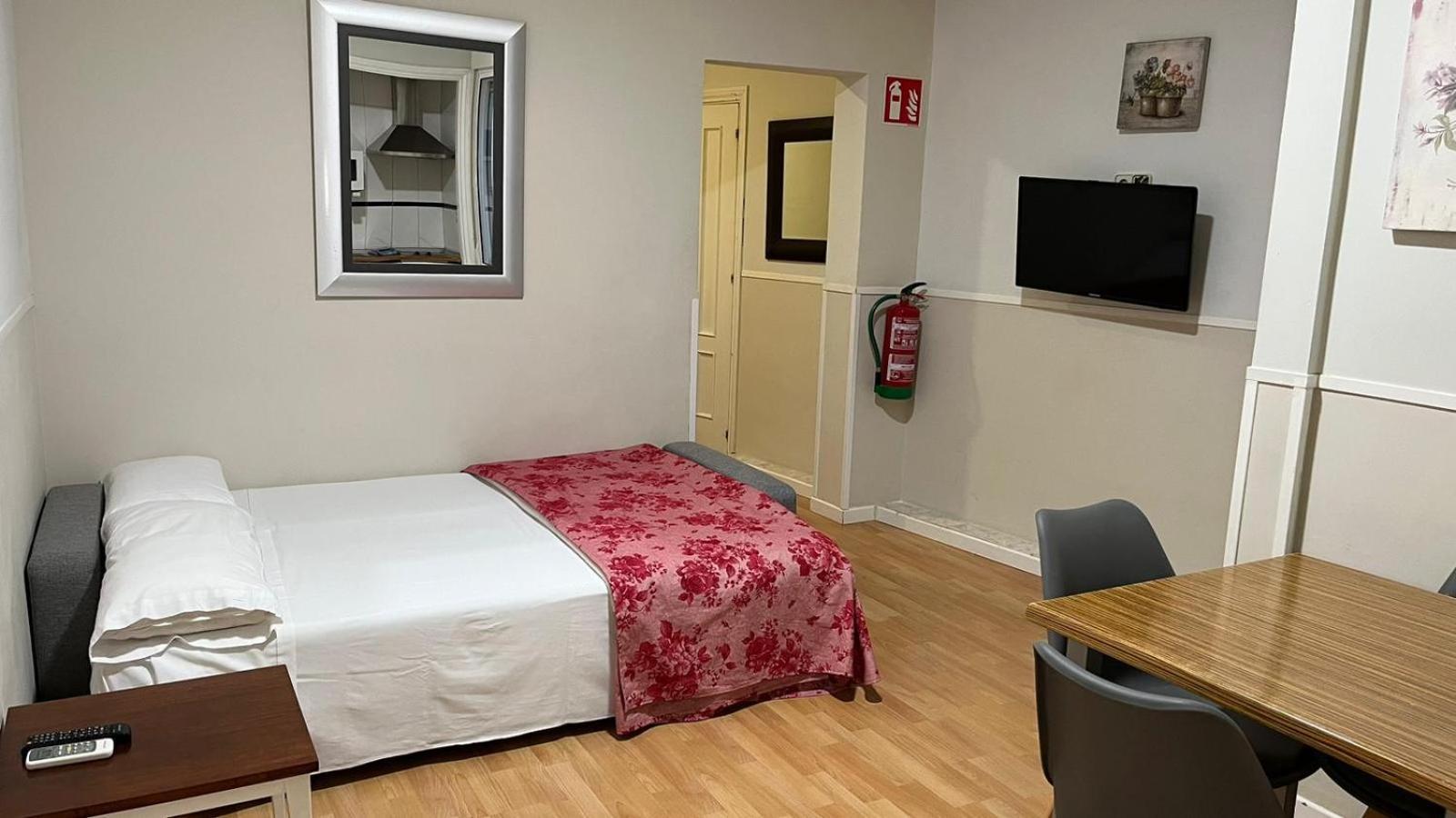 מדריד Apartamentos Mayor Centro מראה חיצוני תמונה
