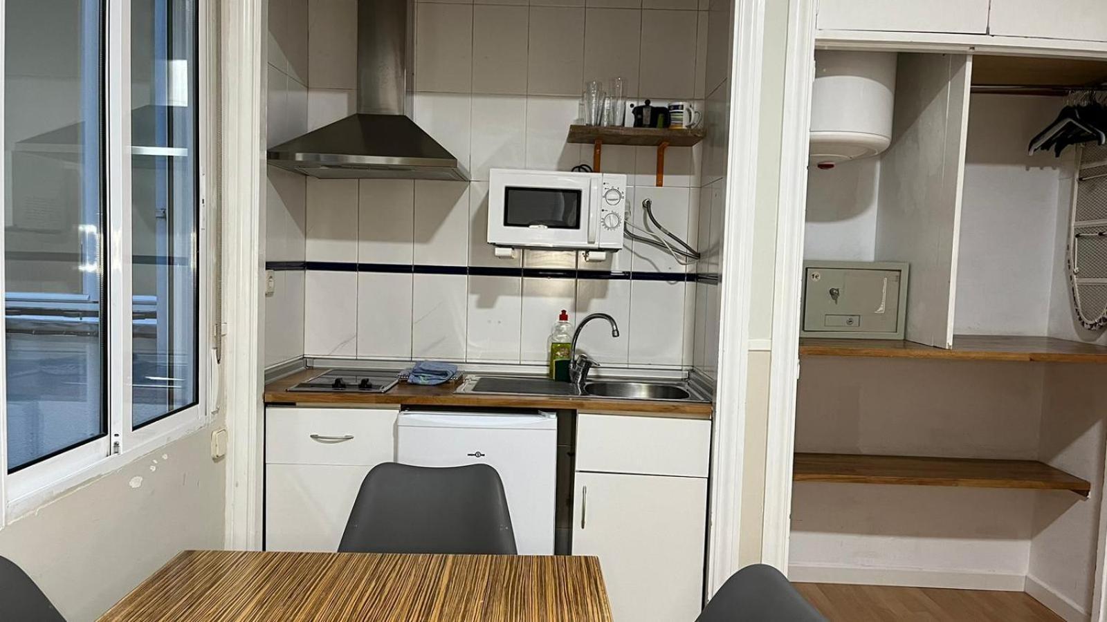 מדריד Apartamentos Mayor Centro מראה חיצוני תמונה