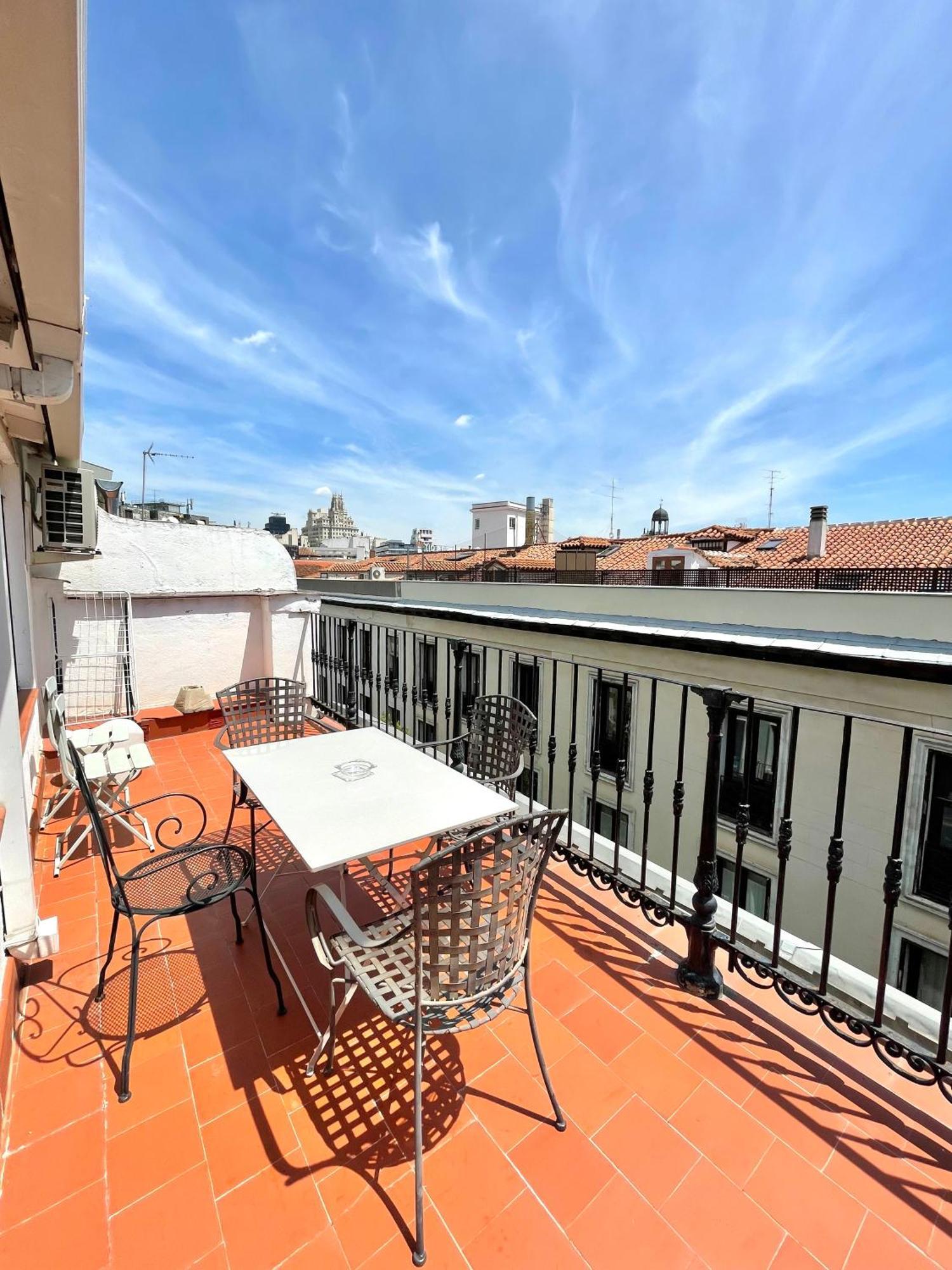 מדריד Apartamentos Mayor Centro מראה חיצוני תמונה